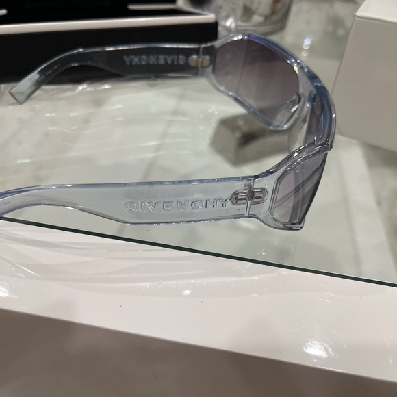 Givenchy Sunglasses Blue main image 6